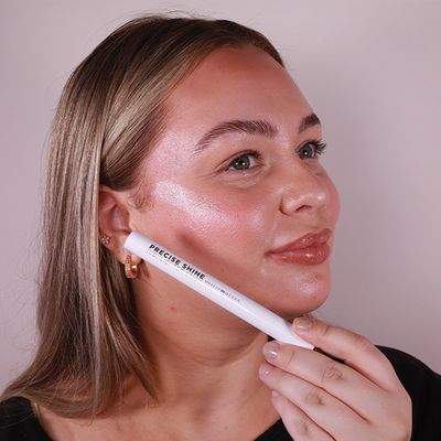 Precise Shine Highlighter Stick Pearl